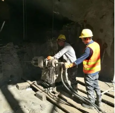 松山水下抗分散灌浆料特点 水下不分散注浆料介绍